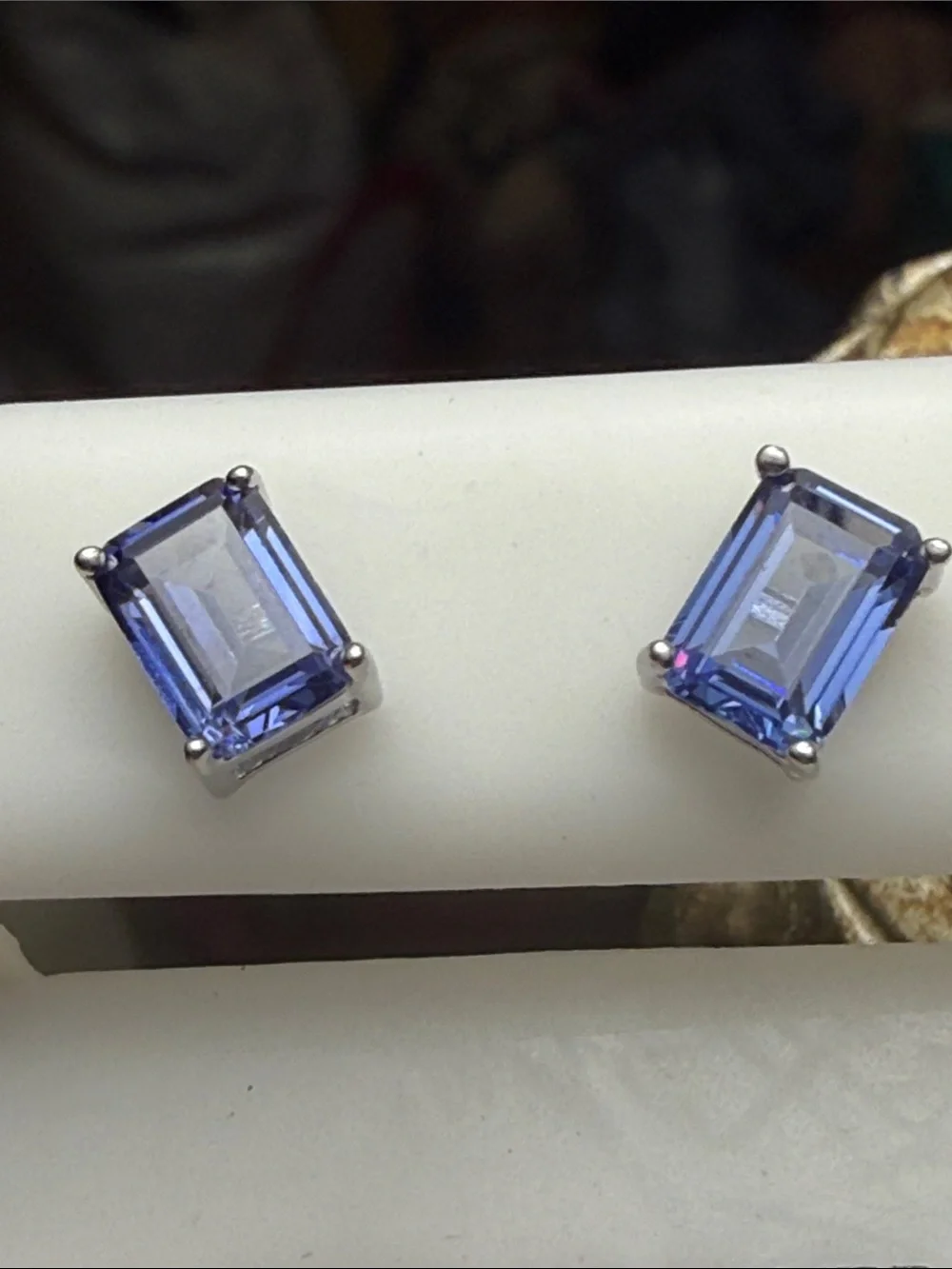 925 Sterling Silver Blue Rectangular Gemstone Stud Earrings NEW STUNNING